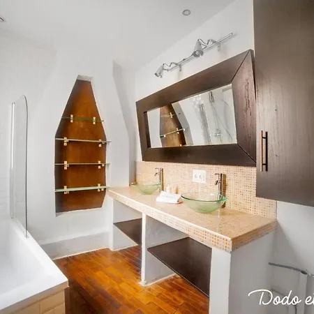 Authentic 2 Bedroom With Ac - Dodo Et Tartine 아파트 툴롱