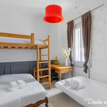 Authentic 2 Bedroom With Ac - Dodo Et Tartine * 툴롱